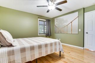 8 Mi to Central Minneapolis Modern Home with Yard - Minneapolis - 3