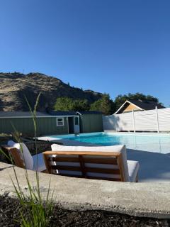 SoOak Cottage Guest Suite - 5