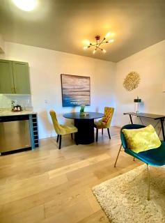 City Center Olive Grove - Kamloops - 3