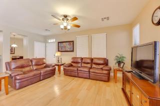 Family Home with Community Perks - 8 Mi to Chandler! - Gilbert - 5