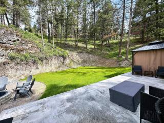 New Cabin w Private Hot Tub and Fire Pit - Somers - 9