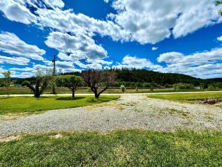 Cozy Waterfront Retreat Near Flathead Lake - 6