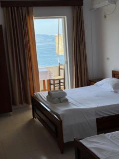 Beachside Golden Stay - Saranda - 0