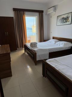 Beachside Golden Stay - Saranda - 4