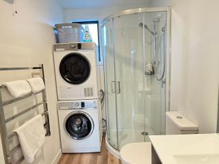 Hanleys Farm Hidden Gem - 2