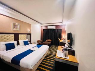Hotel Dr Rajkumar International - 8