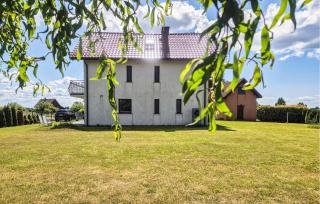 Awesome Apartment In Zastan With Wifi - Zastań - 2