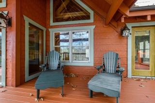 Splashing Treehouse! Private pool-Hot tub! - 3