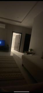 Luxury 3 bedroom apartment شقة بغرف نوم وصالة - Buraymān - 3