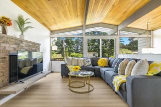 Perch - Newport Hideaway - Bellevue - 0