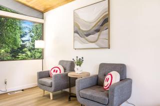Perch - Newport Hideaway - Bellevue - 2