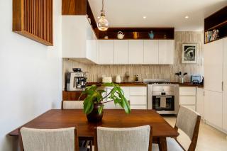 Renovated remote-work 3 bed gem with ACs & views! - Kaapstad - 8