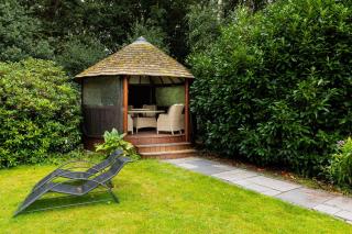 Jaw Dropping House with Private Indoor Pool, Hot Tub & Cinema - Peover Superior - 2