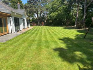 Jaw Dropping House with Private Indoor Pool, Hot Tub & Cinema - Peover Superior - 3
