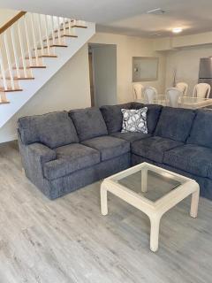 Penthouse on the beach - penthouse balcony and ocean views bay breeze sleeps 8 comfortably - Seaside Heights - 9