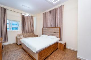 Luxury 2 bedroom next to beach with swimming pool gym and kids play area - Ajman - 4