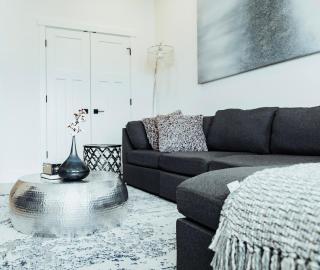 Sapphire Lux Queen Suite - Kamloops - 0
