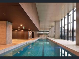 Upper West Side Gem on 25th Floor with pool and gym - Melbourne - 1