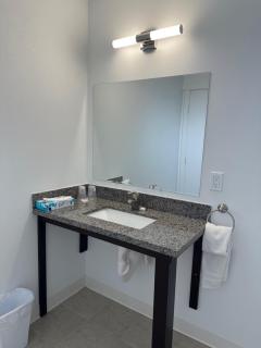 Captain John's Motel - 8