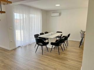 Villa Zuzul with Swimming Pool - Imotski - 9