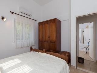 Holiday Home Jekavac -Three Bedroom Apartment with Terrace and Sea View - Koločep - 2