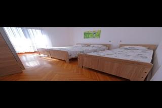 Apartment Stella - Three Bedroom Apartment with Balcony - 0