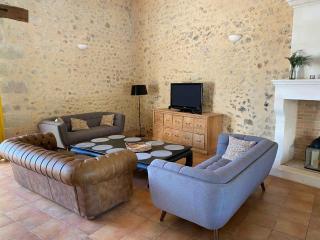Villa in France with Private Pool & Garden - 8