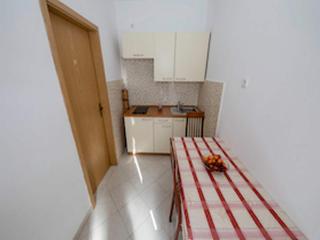 Apartments & Rooms Green Bay - Studio Apartment - 8