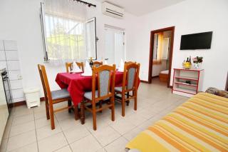 Apartments Neven - Two Bedroom Apartment with Terrace and Partial Sea View A1 - Drače - 0
