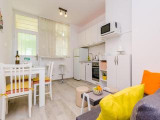 Apartment Petrana - Studio Apartment with Terrace - 6