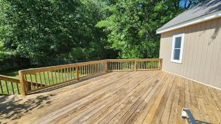 Spacious Downtown 4 Bedroom - Clarksville - 2