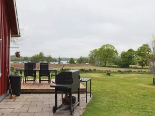 6 person holiday home in VESSIGEBRO - 6