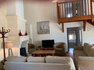 Villa in France with Private Pool & Garden - Chalais - 8