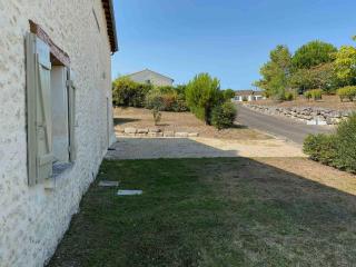 Villa in France with Private Pool & Garden - 2