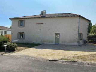 Villa in France with Private Pool & Garden - 4