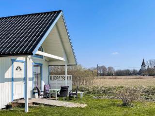 Charming Garden Cottage in Levide - 8