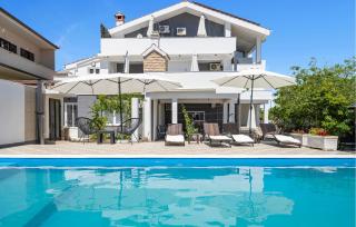 1 Bedroom Nice Apartment In Vodice - 4