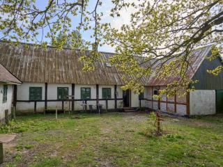 5 person holiday home in Rønne - 2