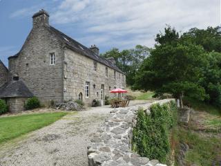 Mansion in Brittany by Forest & Lake, cleaning included - - 0