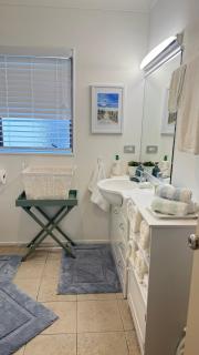 Beach Apartment - Papamoa - 4