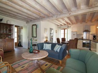 Cozy Cottage in France for Couples, cleaning included - Roussines - 0