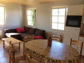 Peaceful holiday home with pool, cleaning included - Les Vans - 8