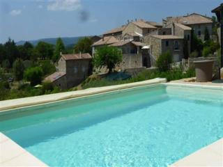 Majestic holiday home in Les Assions with terrace, cleaning included - Les Assions - 9