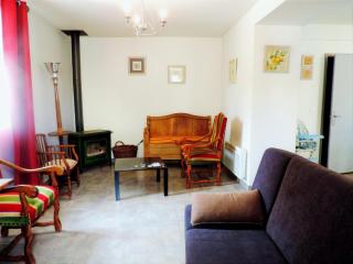 Majestic holiday home in Les Assions with terrace, cleaning included - Les Assions - 7