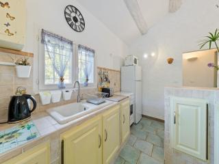 Holiday Home in Provence with Private Pool, cleaning included - Lambesc - 6