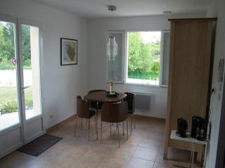 Villa in Segonzac with Pool and Vineyards, cleaning included - Segonzac - 7