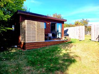 Lake Hawea Cabin with Mountain Views- OUTDOOR BATH! - Lago Hawea - 9