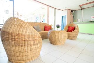 Tropical Place Hotel by RedDoorz - 8