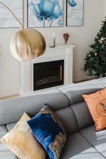 Spacious 4BR Designer Home in Prime Brighton East - 1