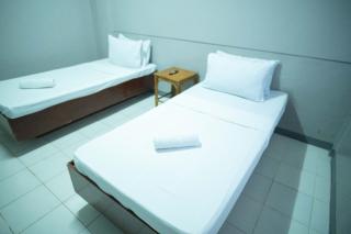 Tropical Place Hotel by RedDoorz - 0